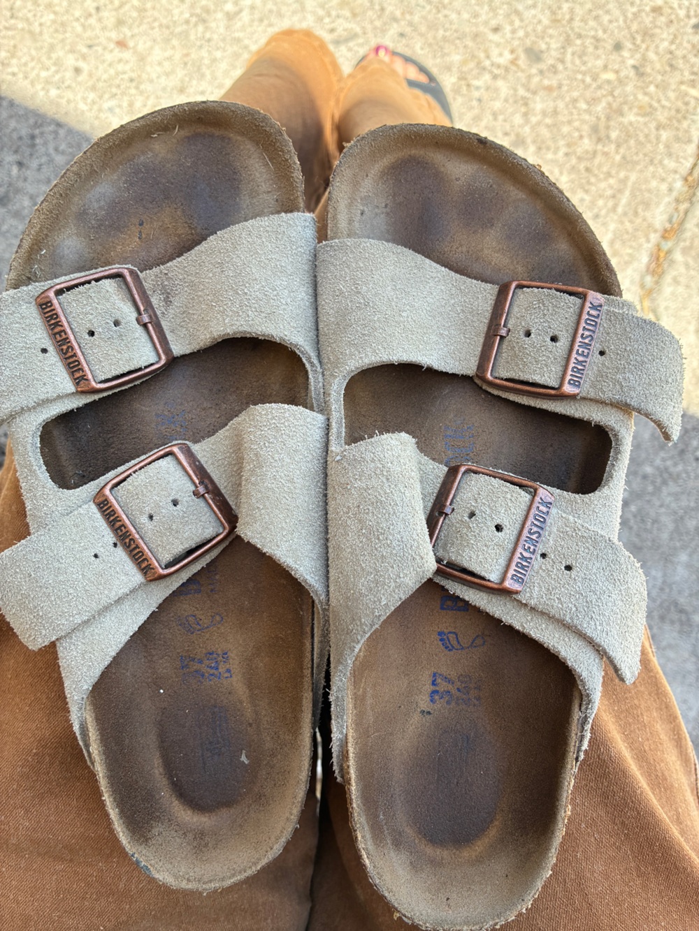 Birkenstock Arizona suede sandals women’s size 38 soft sole